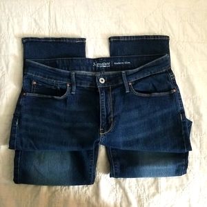 🌻 Modern Slim jeans: Signature Levi